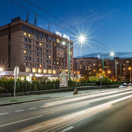 Hotel ティヒ エクステリア 写真