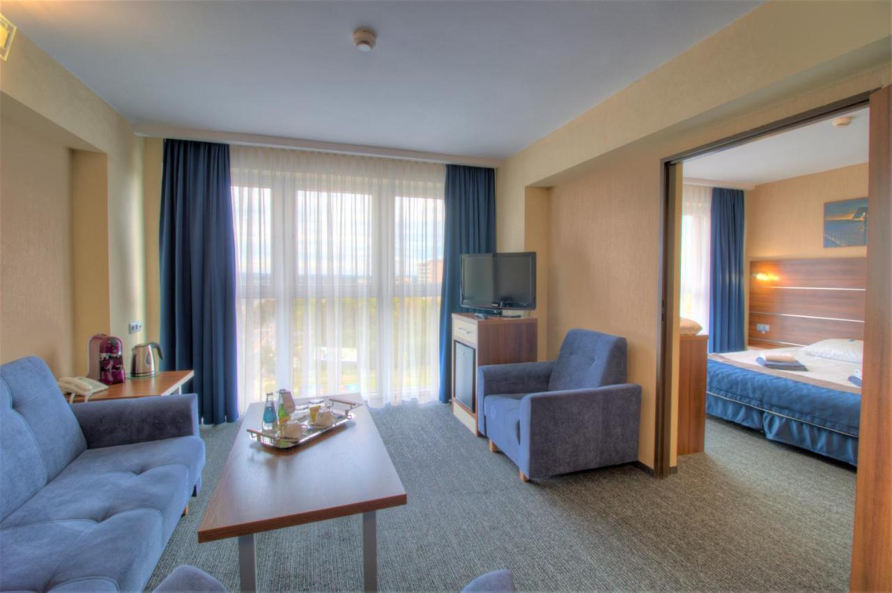 Hotel ティヒ エクステリア 写真