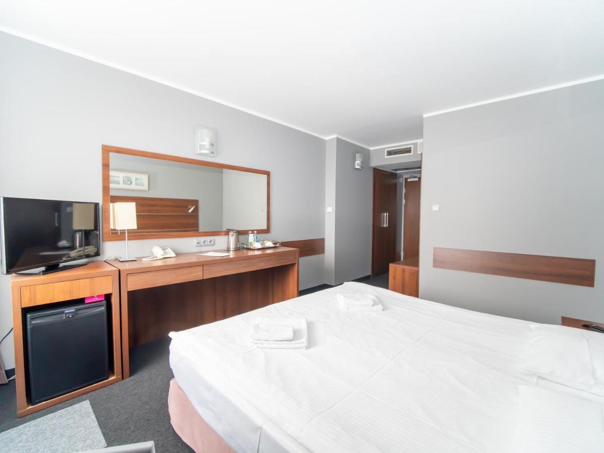 Hotel ティヒ エクステリア 写真