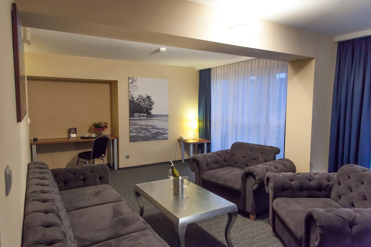 Hotel ティヒ エクステリア 写真